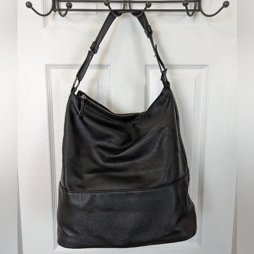 Universal Thread Black Large Shoulder Bag